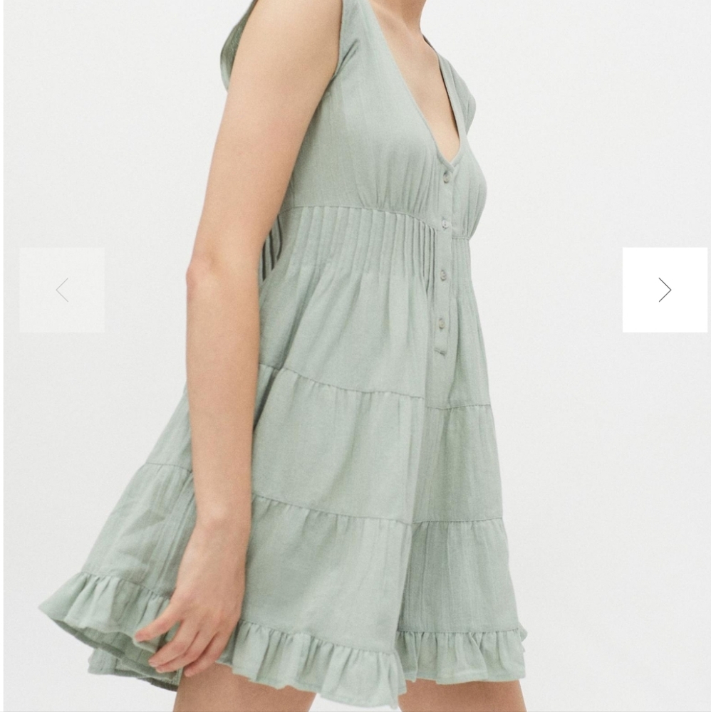 Urban Outfitters Raelynn Tie-Back Romper mint/sage green small - Picture 1 of 9